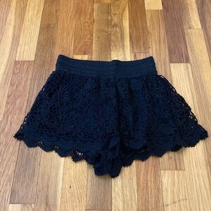 Oxford Circus Women’s Black Crochet Shorts Size S/M